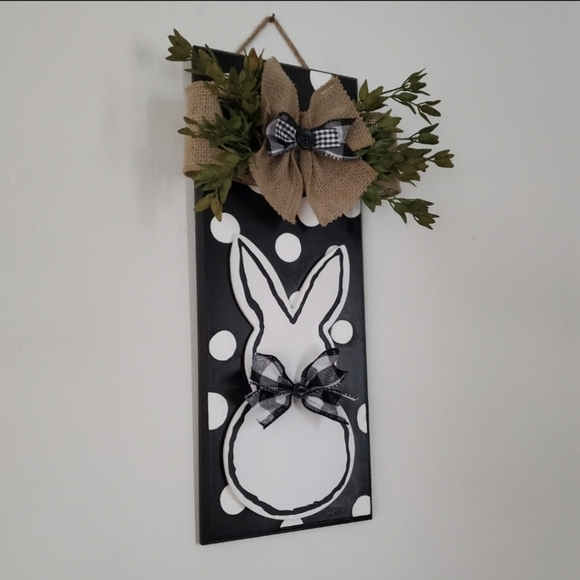 🐰 Black & White Bunny Decor 🐰 - Picture 2 of 4